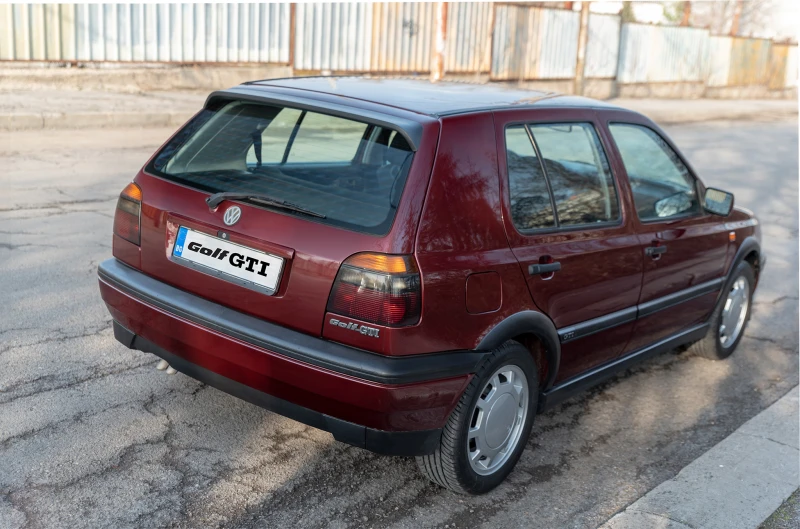 VW Golf GTI, снимка 4 - Автомобили и джипове - 49495797