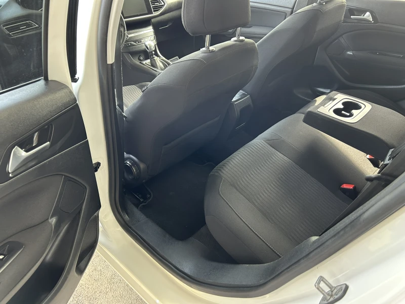 Peugeot 308 1.6HDI/PANORAMA/NAVI/LED/EU6, снимка 10 - Автомобили и джипове - 51533088