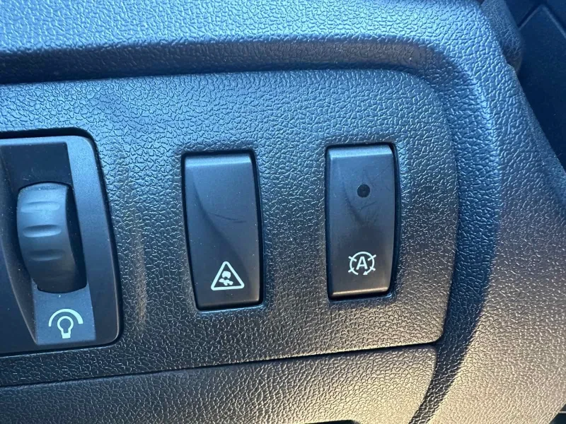 Renault Megane, снимка 8 - Автомобили и джипове - 52277195