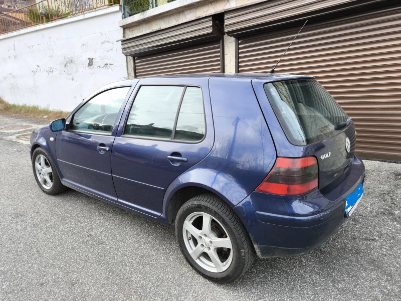 VW Golf, снимка 4 - Автомобили и джипове - 52886237