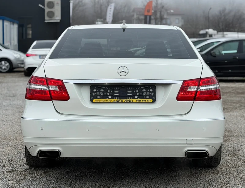 Mercedes-Benz E 220 2.2CDI 170кс AVANTGARDE НАВИ КОЖА ПОДГРЕВ , снимка 5 - Автомобили и джипове - 53025725