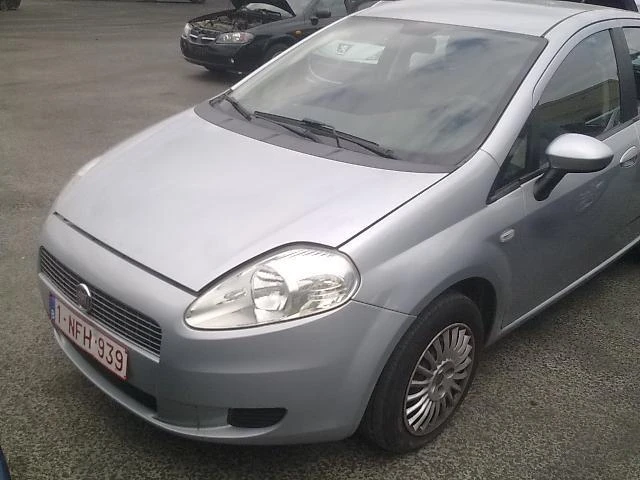 Fiat Punto 1.3 16V MJET - изображение 7