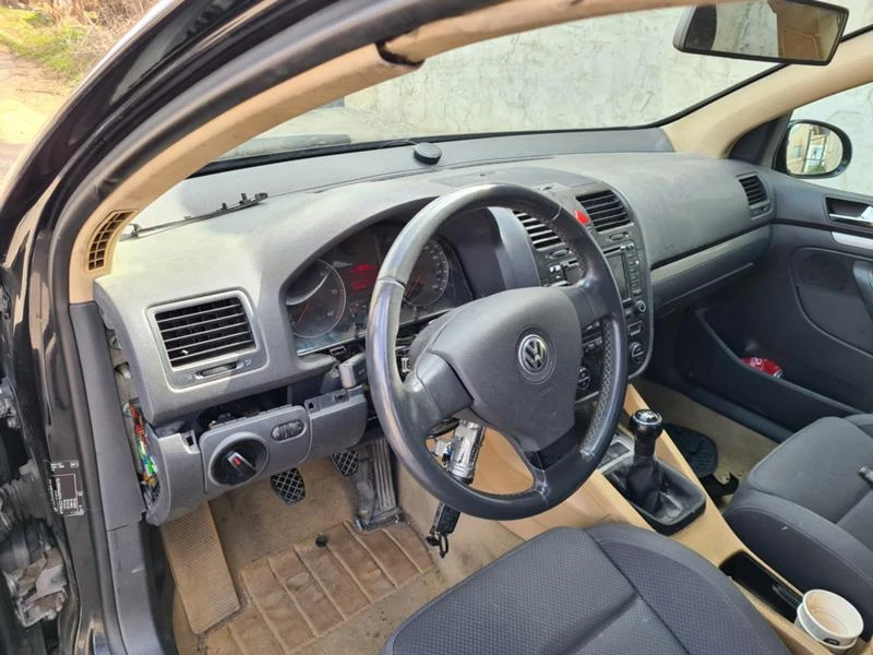 VW Golf 2.0TDI 16V BKD, снимка 13 - Автомобили и джипове - 47659822