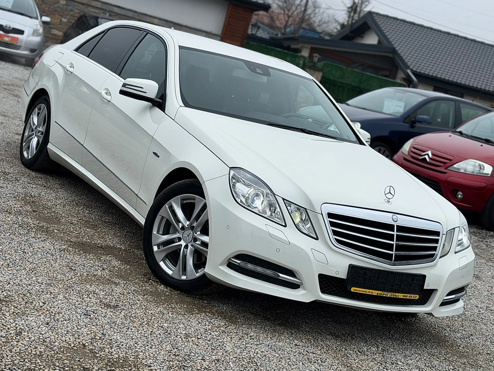 Mercedes-Benz E 220 2.2CDI 170кс AVANTGARDE НАВИ КОЖА ПОДГРЕВ , снимка 1