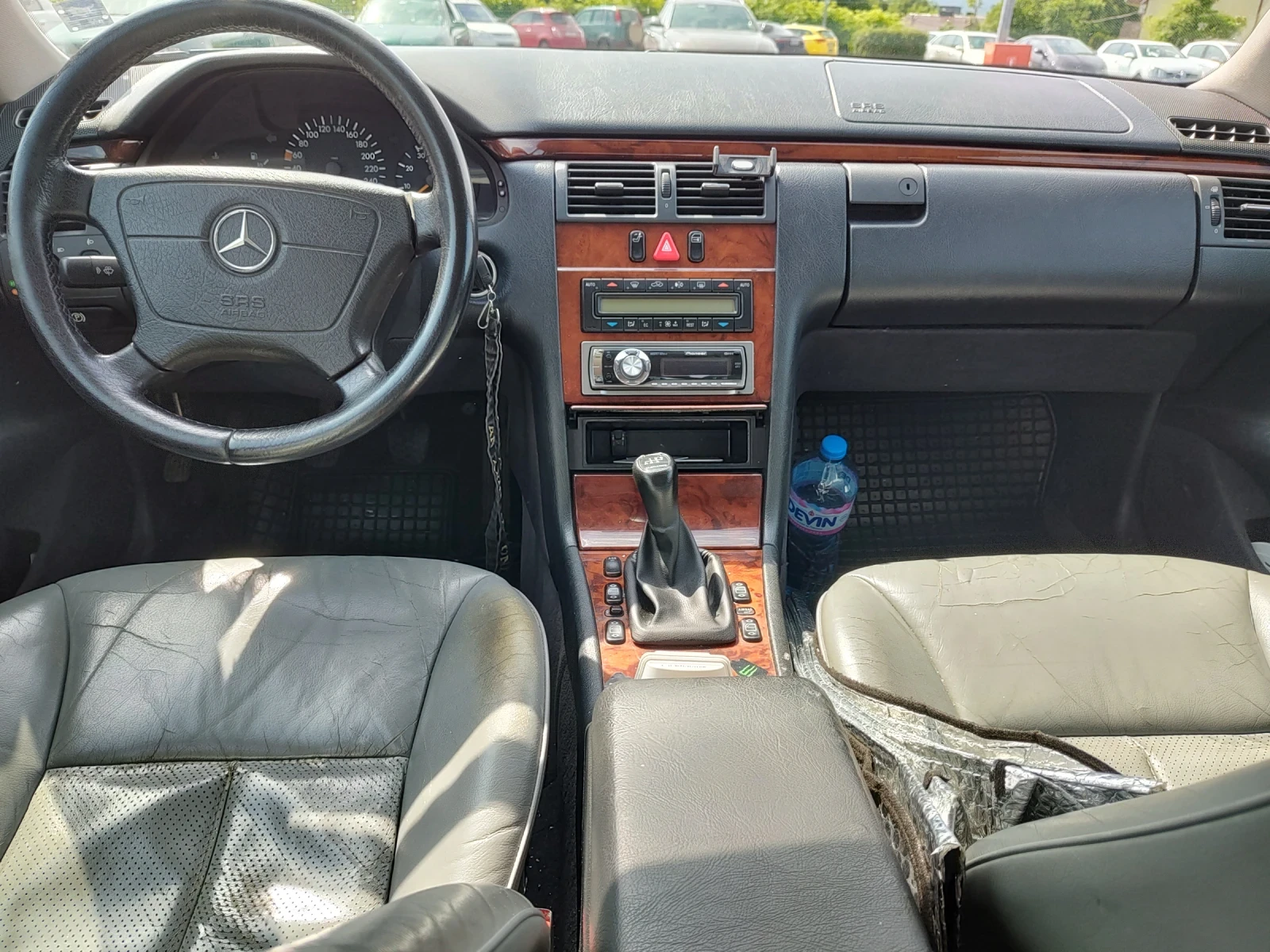 Mercedes-Benz E 200 2.0 - изображение 8