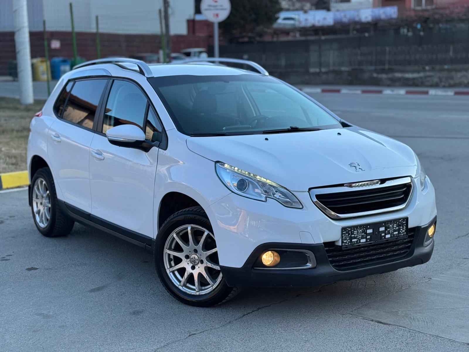Peugeot 2008 1.4HDi Навигация* Климатик - изображение 2