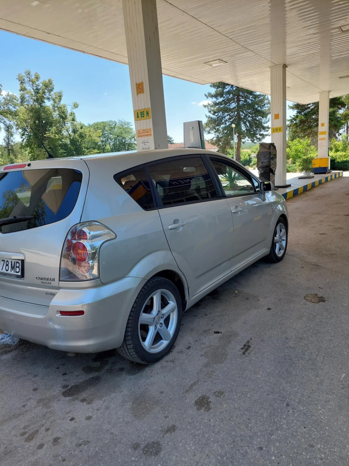 Toyota Corolla  - изображение 2