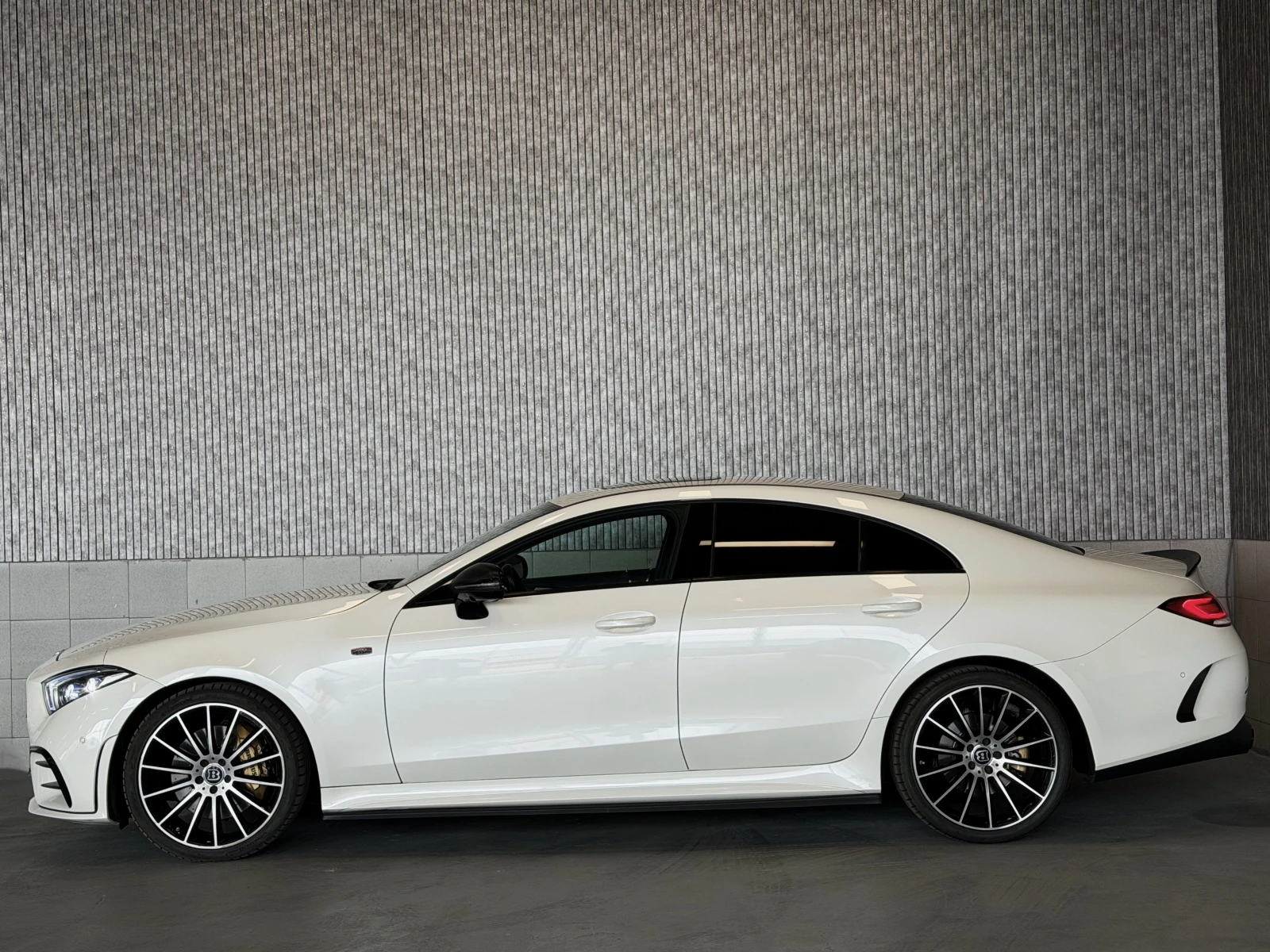 Mercedes-Benz CLS 400 d 4M BRABUS OPTIK, снимка 2 - Автомобили и джипове - 51524621