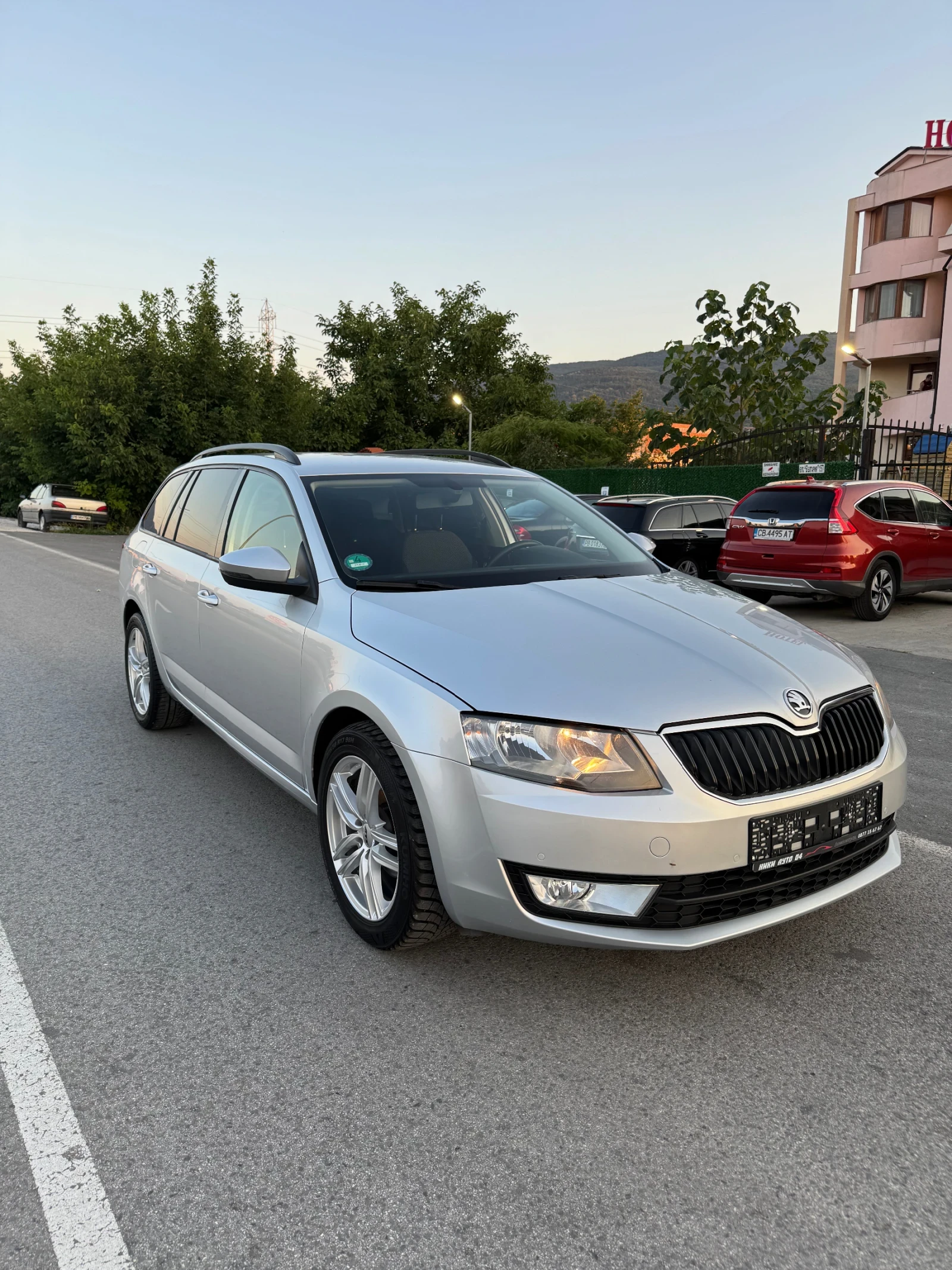 Skoda Octavia 1.6 tdi 110к.с - изображение 3
