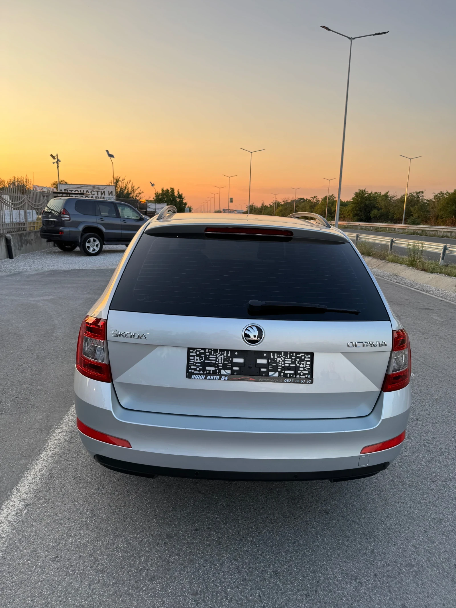 Skoda Octavia 1.6 tdi 110к.с - изображение 5