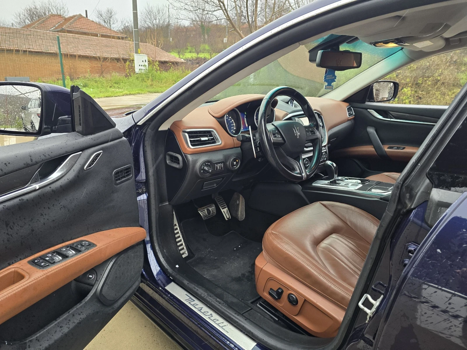 Maserati Ghibli 3.0d 250к.с SPORT  - изображение 10