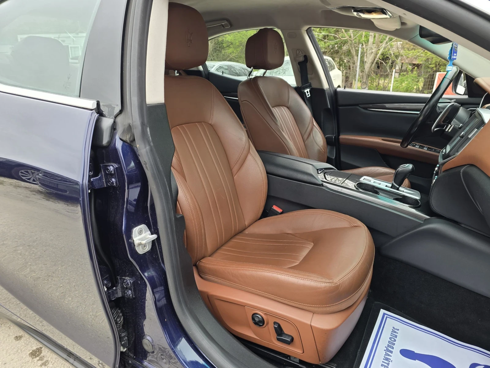 Maserati Ghibli 3.0d 250к.с SPORT , снимка 12 - Автомобили и джипове - 52671830