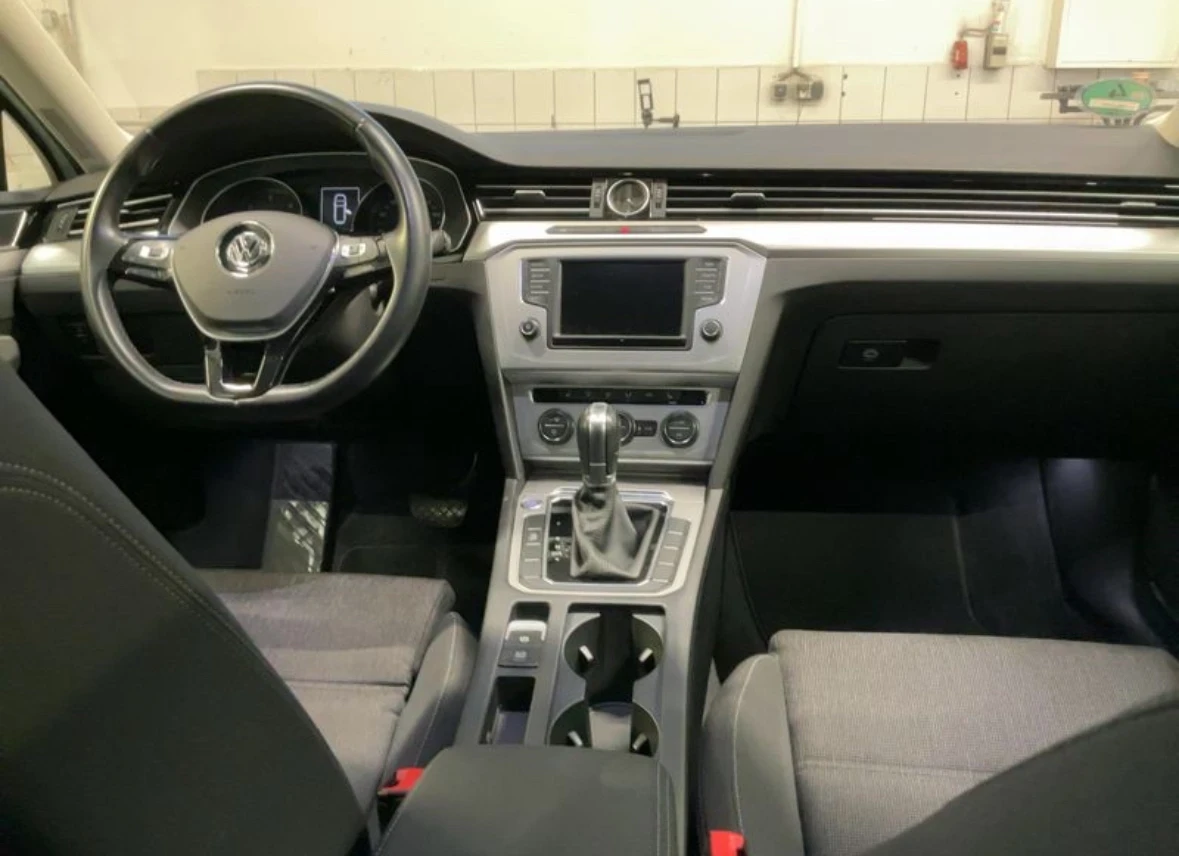 VW Passat 2.0TDI 150кс* Keyless* Full LED* 1Собственик*  - изображение 6