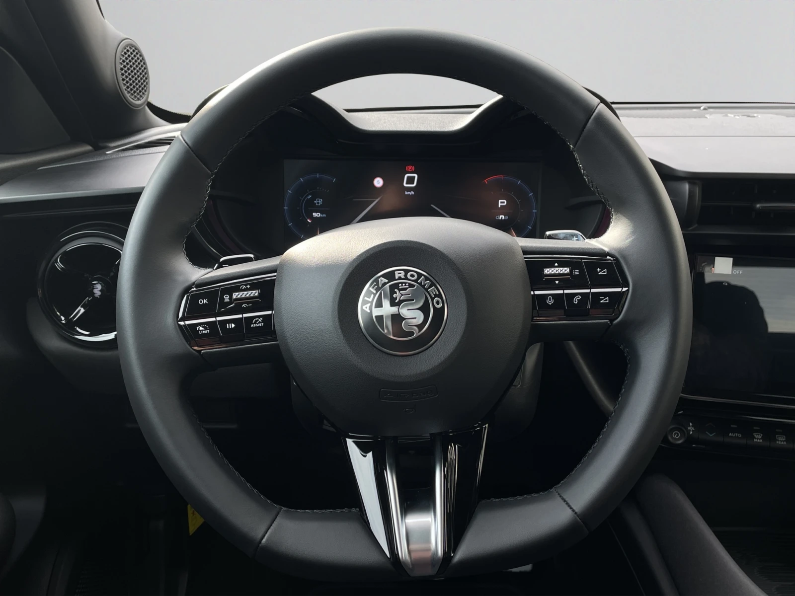 Alfa Romeo Junior IBRIDA Q4 1.2 48V-Hybrid 145 hp 6-DCT | Mobile.bg � ����������� 10