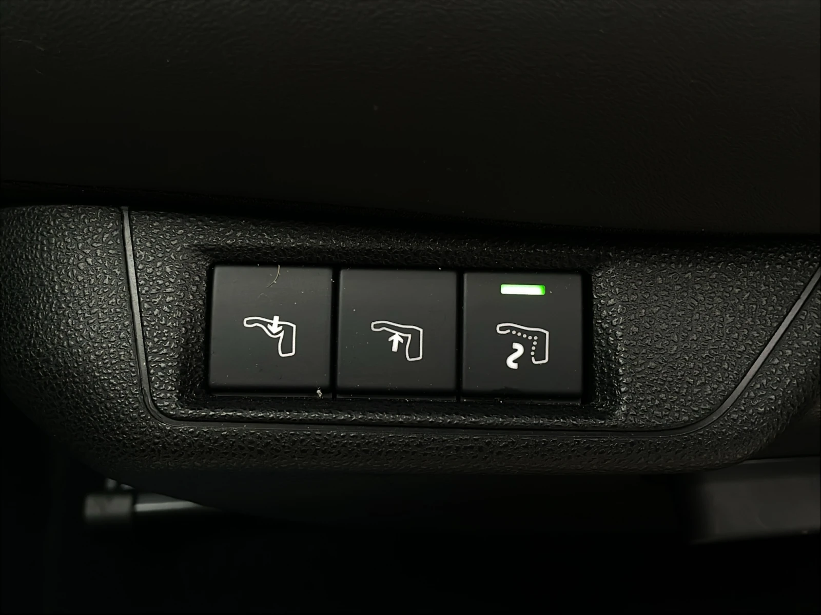 Alfa Romeo Junior IBRIDA Q4 1.2 48V-Hybrid 145 hp 6-DCT | Mobile.bg � ����������� 14