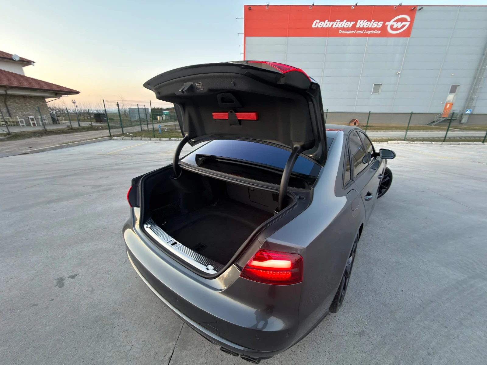 Audi S8 Plus 605кс Germany ГОТОВ ЛИЗИНГ/ БАРТЕР, снимка 8 - Автомобили и джипове - 53841577