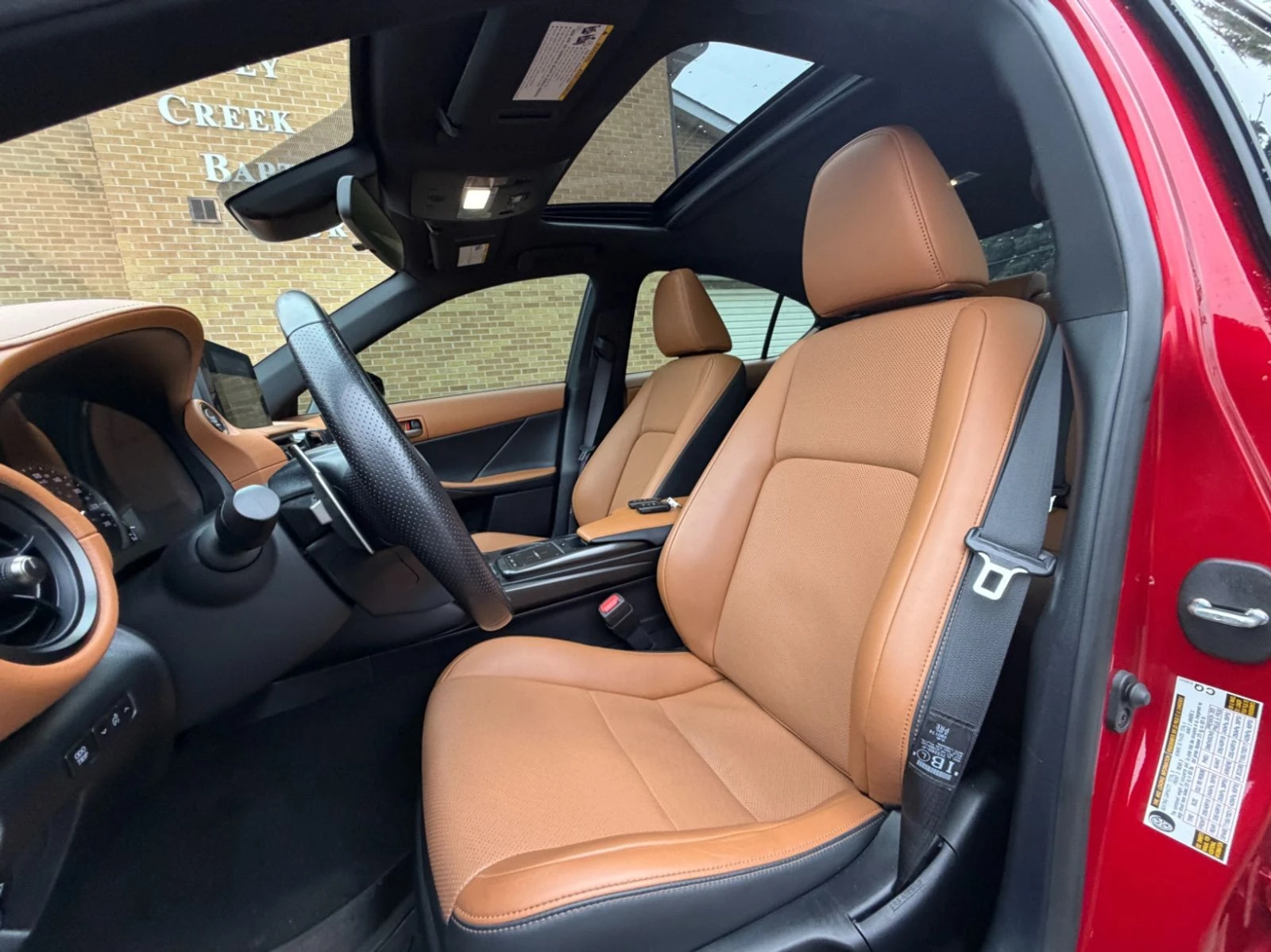 Lexus IS 300 АВТО КРЕДИТ, снимка 11 - Автомобили и джипове - 53958037