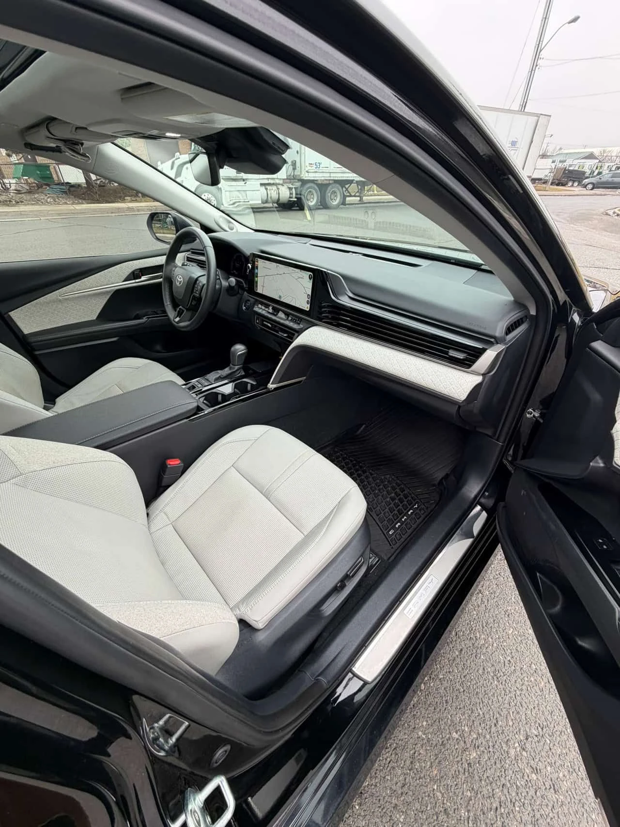 Toyota Camry / DISTRONIC / JBL / 360 / К, снимка 12 - Автомобили и джипове - 54078276