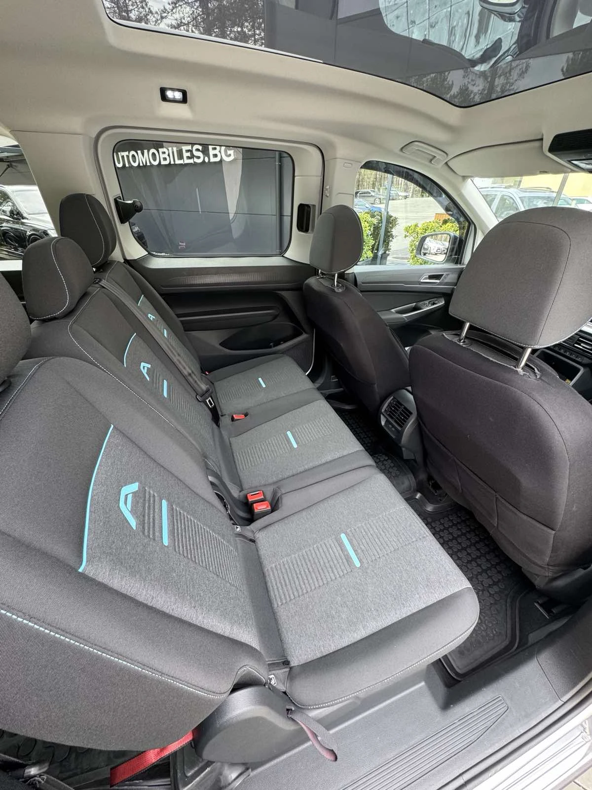 Ford Tourneo Connect ACTIVE 6+ 1, снимка 10 - Автомобили и джипове - 54125520