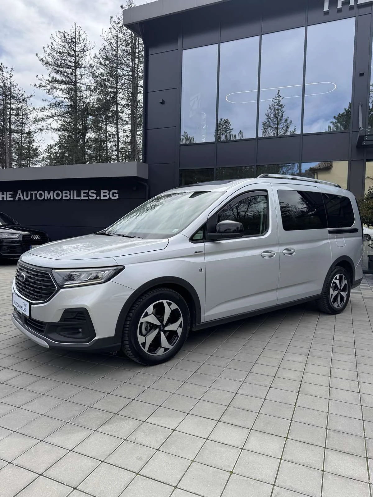 Ford Tourneo Connect ACTIVE 6+ 1, снимка 3 - Автомобили и джипове - 54125520