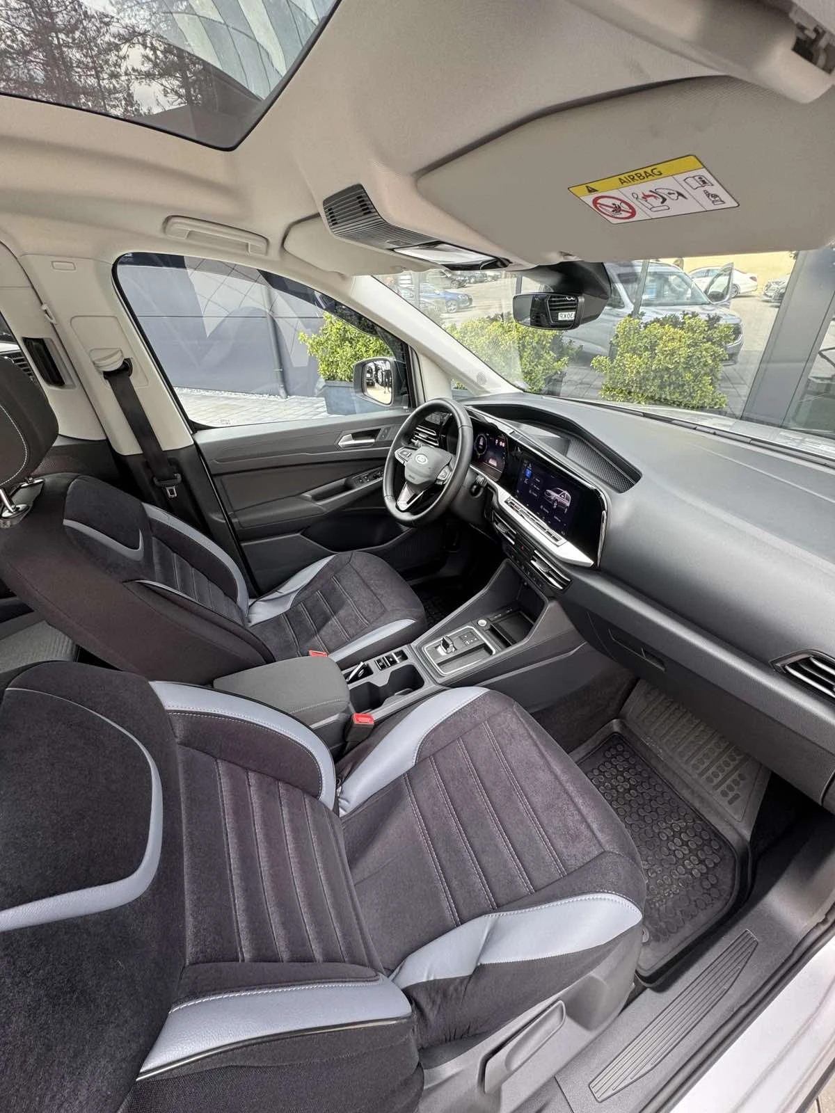 Ford Tourneo Connect ACTIVE 6+ 1, снимка 11 - Автомобили и джипове - 54125520