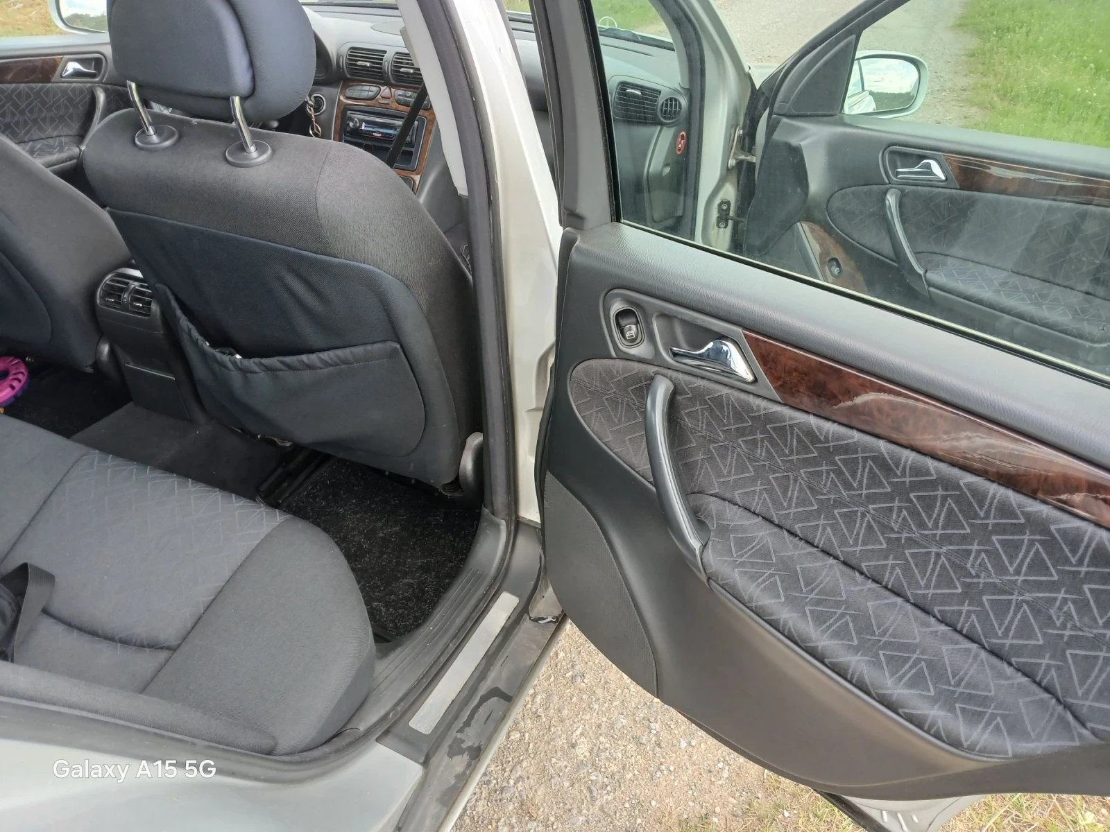 Mercedes-Benz C 180 1.8 Бензин , снимка 10 - Автомобили и джипове - 54295706