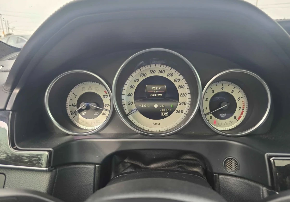 Mercedes-Benz E 400 AMG * 360 ������ * �������� * ��RFAX * ���� �� ��  | Mobile.bg � ����������� 11