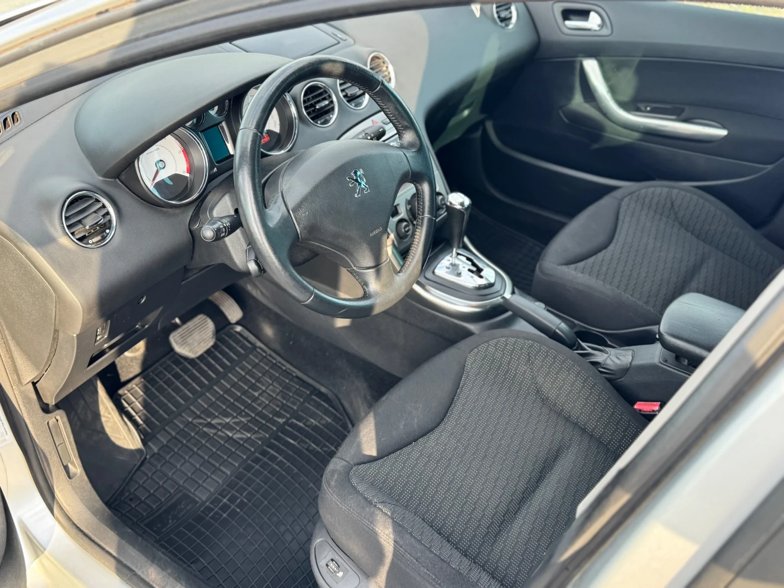 Peugeot 308 2.0HDI 163 EURO5, снимка 7 - Автомобили и джипове - 54479435