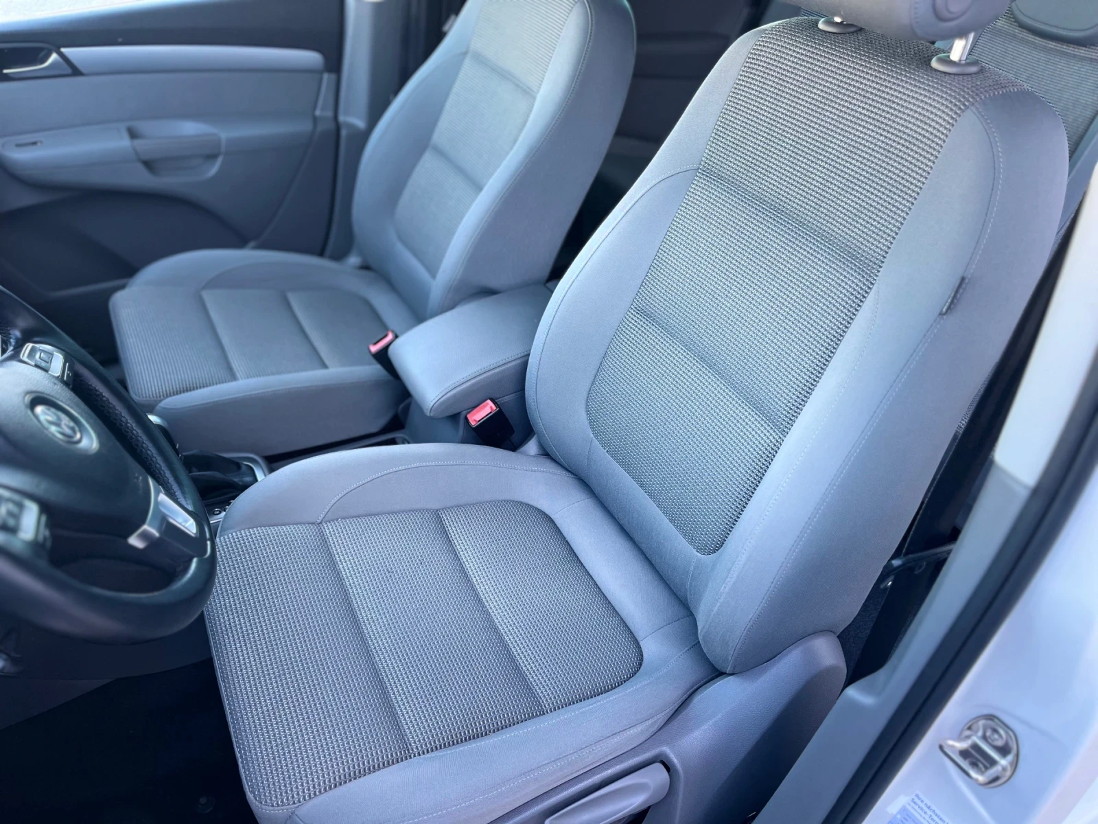 VW Sharan 2.0TDI 140ps, снимка 7 - Автомобили и джипове - 54704050