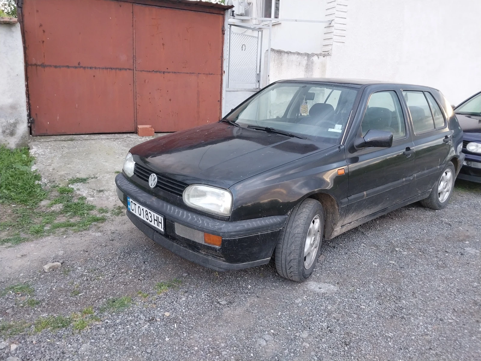 VW Golf 1.6, снимка 2 - Автомобили и джипове - 54770096