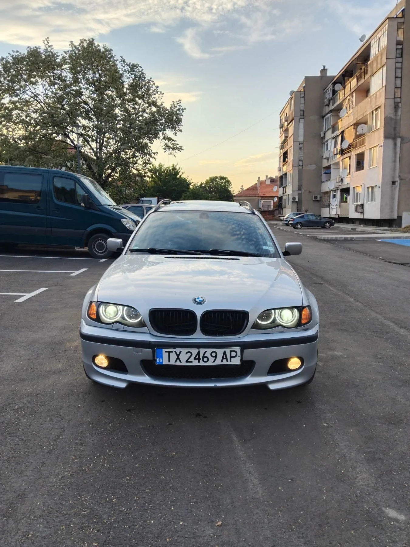 BMW 320, снимка 3 - Автомобили и джипове - 55039960