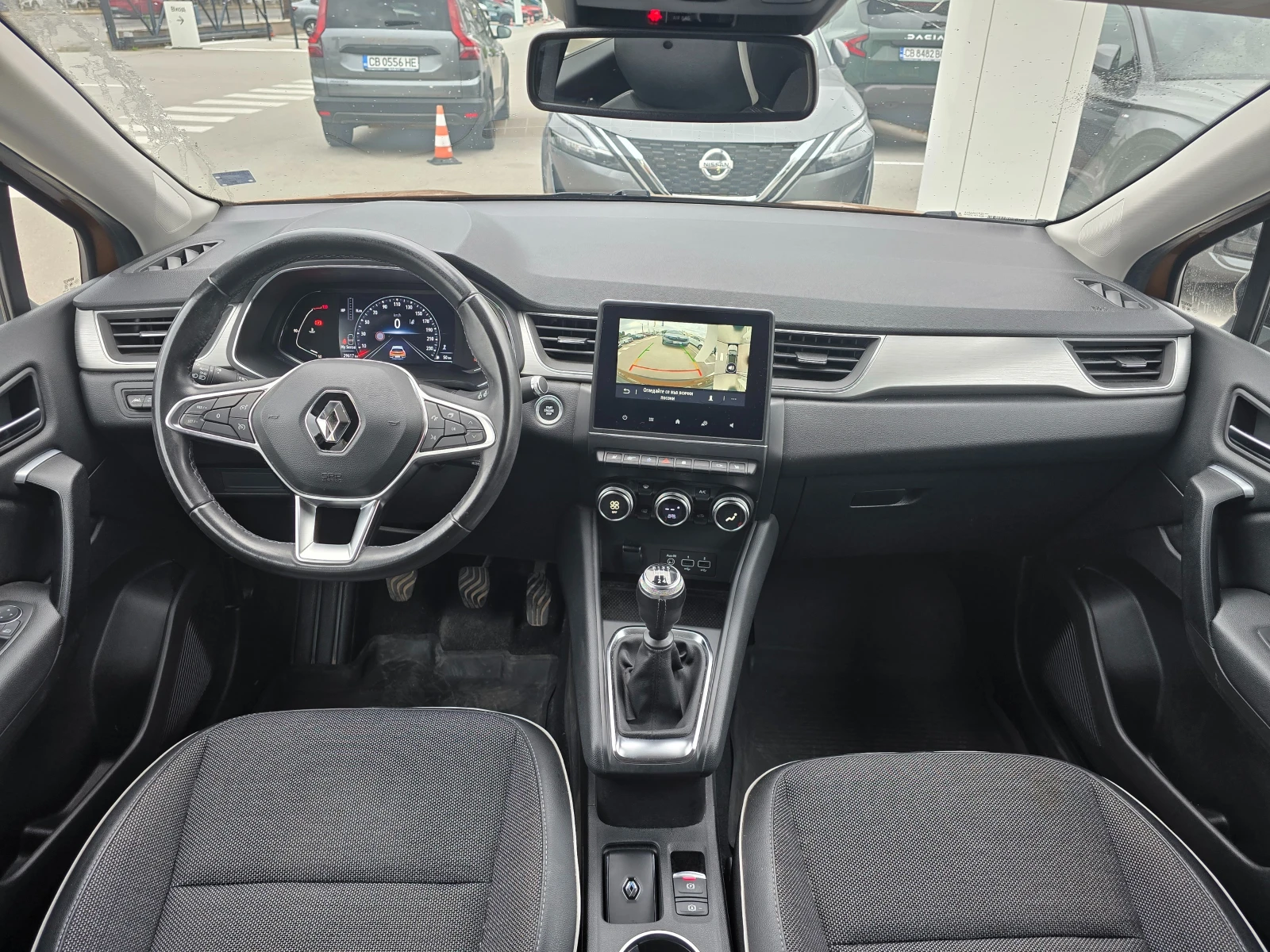 Renault Captur 1.3 Tce Intens, снимка 8 - Автомобили и джипове - 55407214