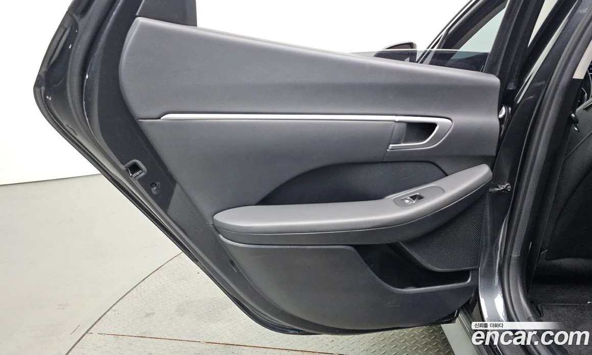 Hyundai Sonata 2.0 LPG Style, снимка 15 - Автомобили и джипове - 55940492