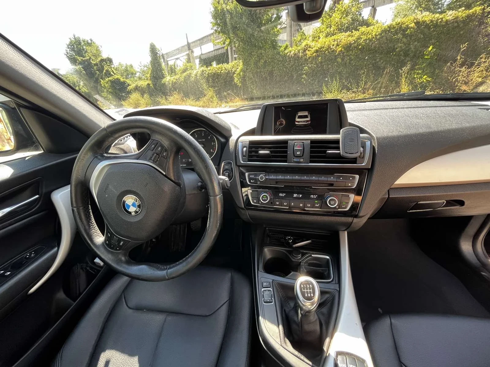 BMW 218, снимка 5 - Автомобили и джипове - 56331922