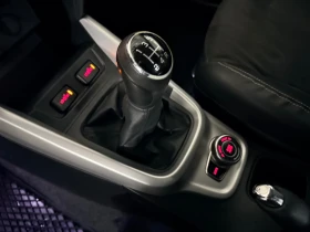 Suzuki Vitara 1.6i* 4x4* ГАЗ* LEД* ДИСТРОНИК* КОЖА* CarPlay/Andr, снимка 13