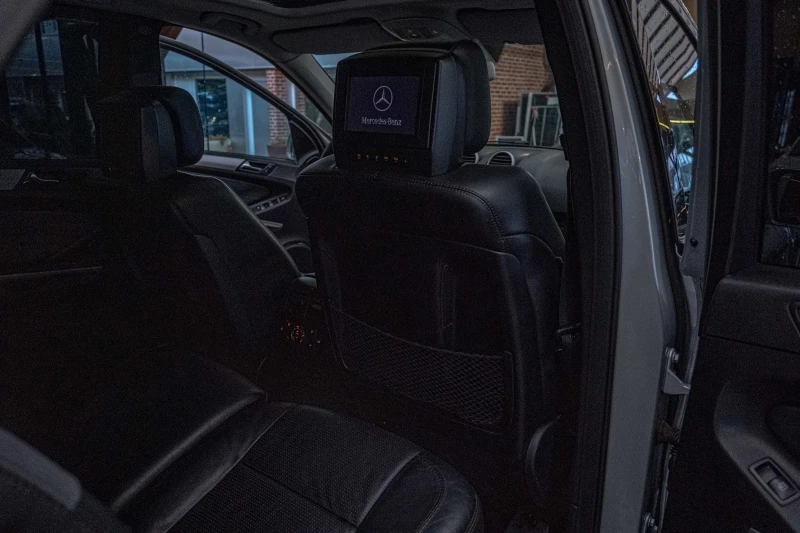 Mercedes-Benz ML 63 AMG 4Matic/Dynamic/Harman/Обдухване/Печка/RSE, снимка 8 - Автомобили и джипове - 52554110