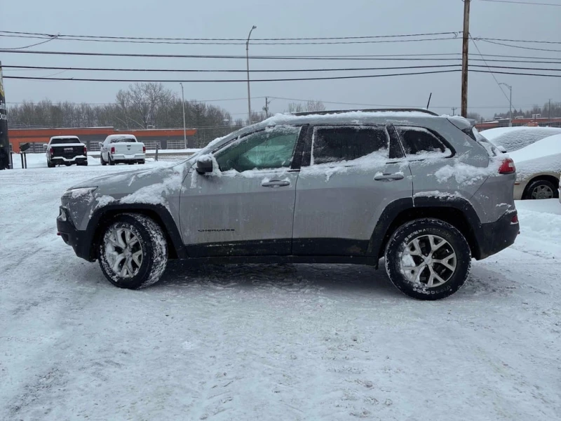 Jeep Cherokee * Trailhawk * ЦЕНА ДО БЪЛГАРИЯ* , снимка 2 - Автомобили и джипове - 52773745