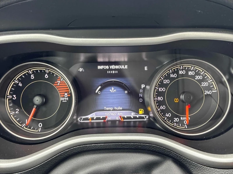 Jeep Cherokee * Trailhawk * ЦЕНА ДО БЪЛГАРИЯ* , снимка 8 - Автомобили и джипове - 52773745