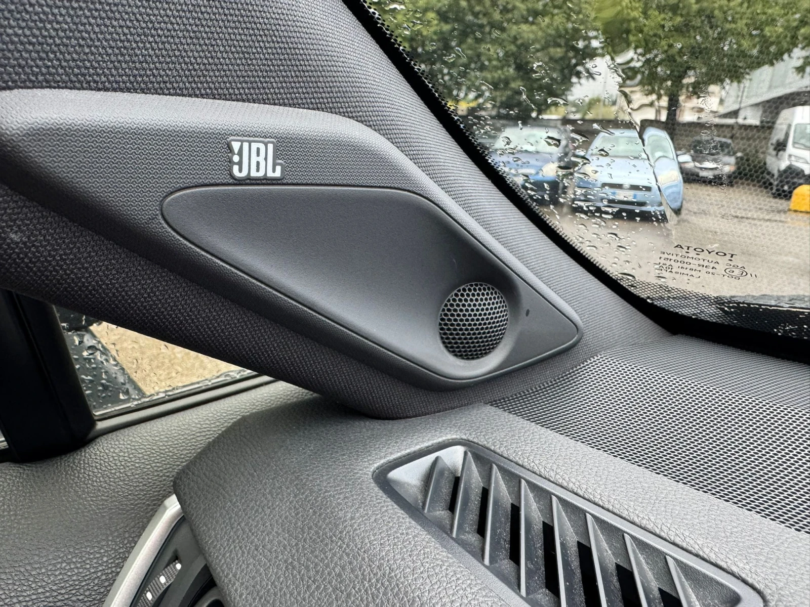 Toyota Rav4 2.5i AWD-i, BLACK EDITION, JBL - изображение 5