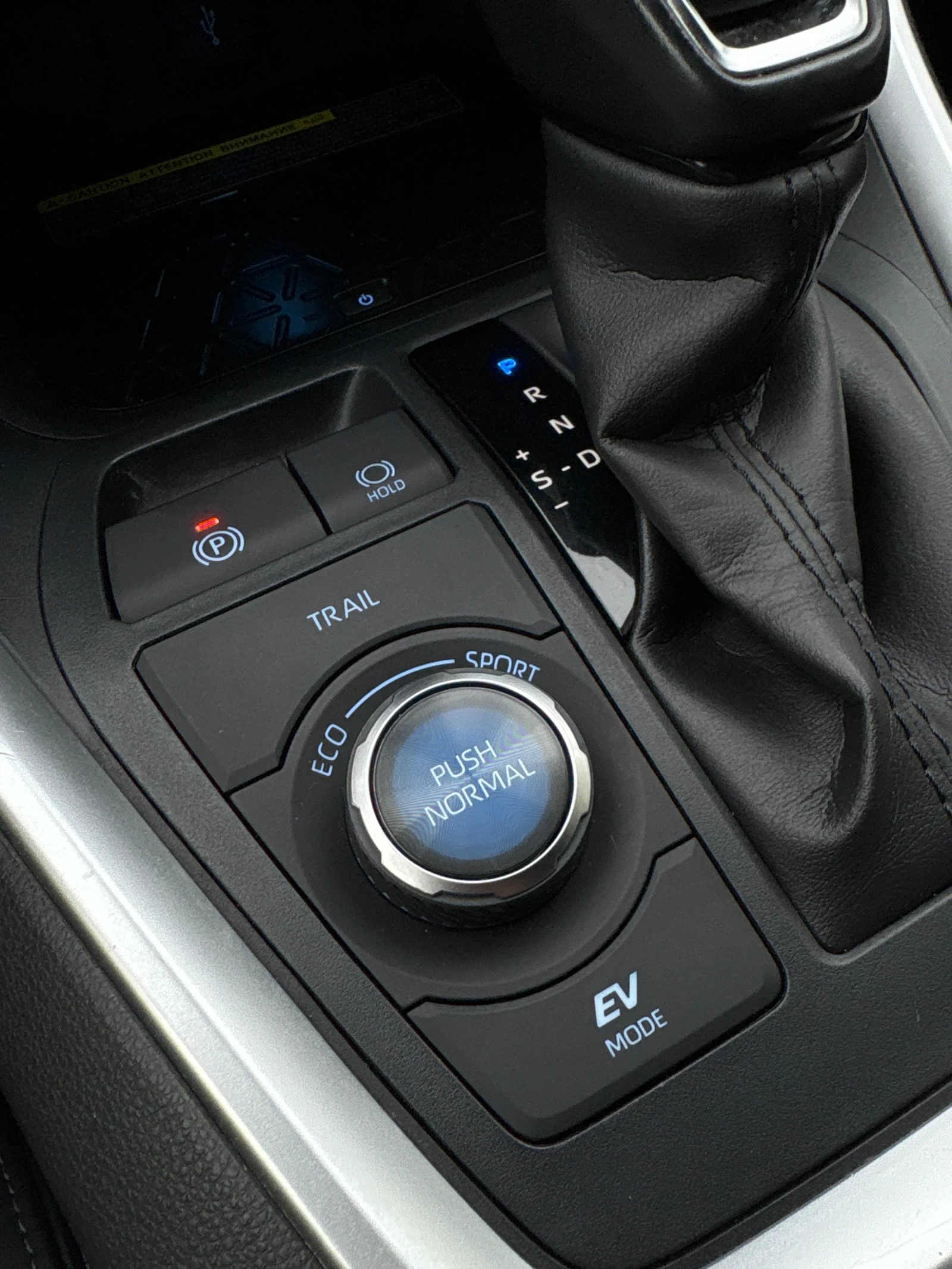 Toyota Rav4 2.5i AWD-i, BLACK EDITION, JBL - изображение 6