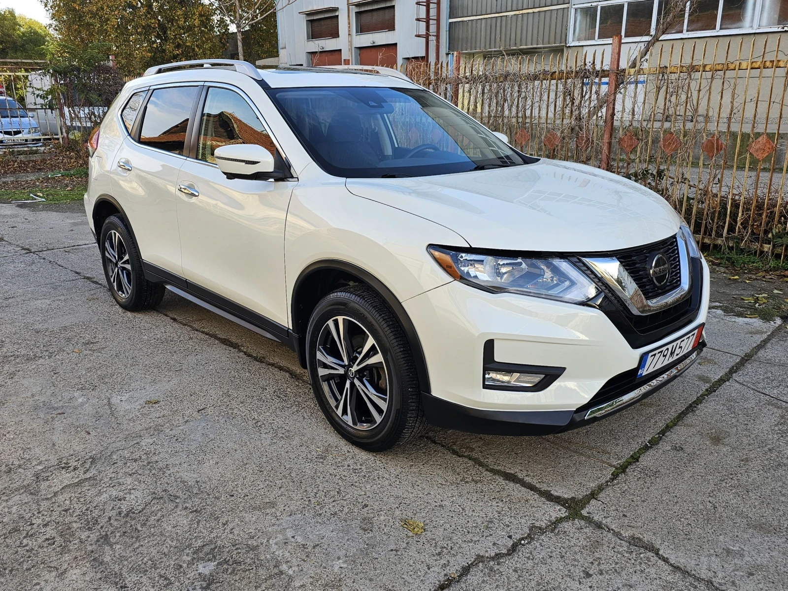 Nissan X-trail 2.5 SV AWD 360* КАМЕРИ KeyLess Entry Go  - изображение 3