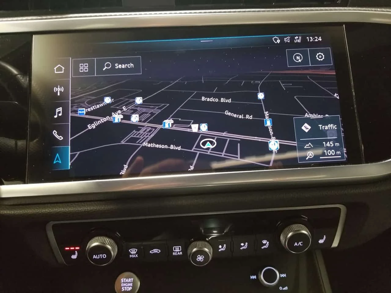 Audi Q3 * Technik * DISTRONIC* AMBIENTNO* ПАНОРАМА* , снимка 9 - Автомобили и джипове - 54001896