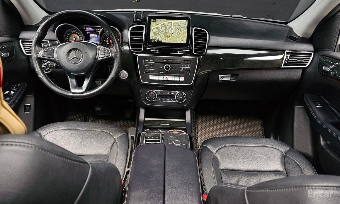 Mercedes-Benz GLE 250, снимка 7 - Автомобили и джипове - 54108849