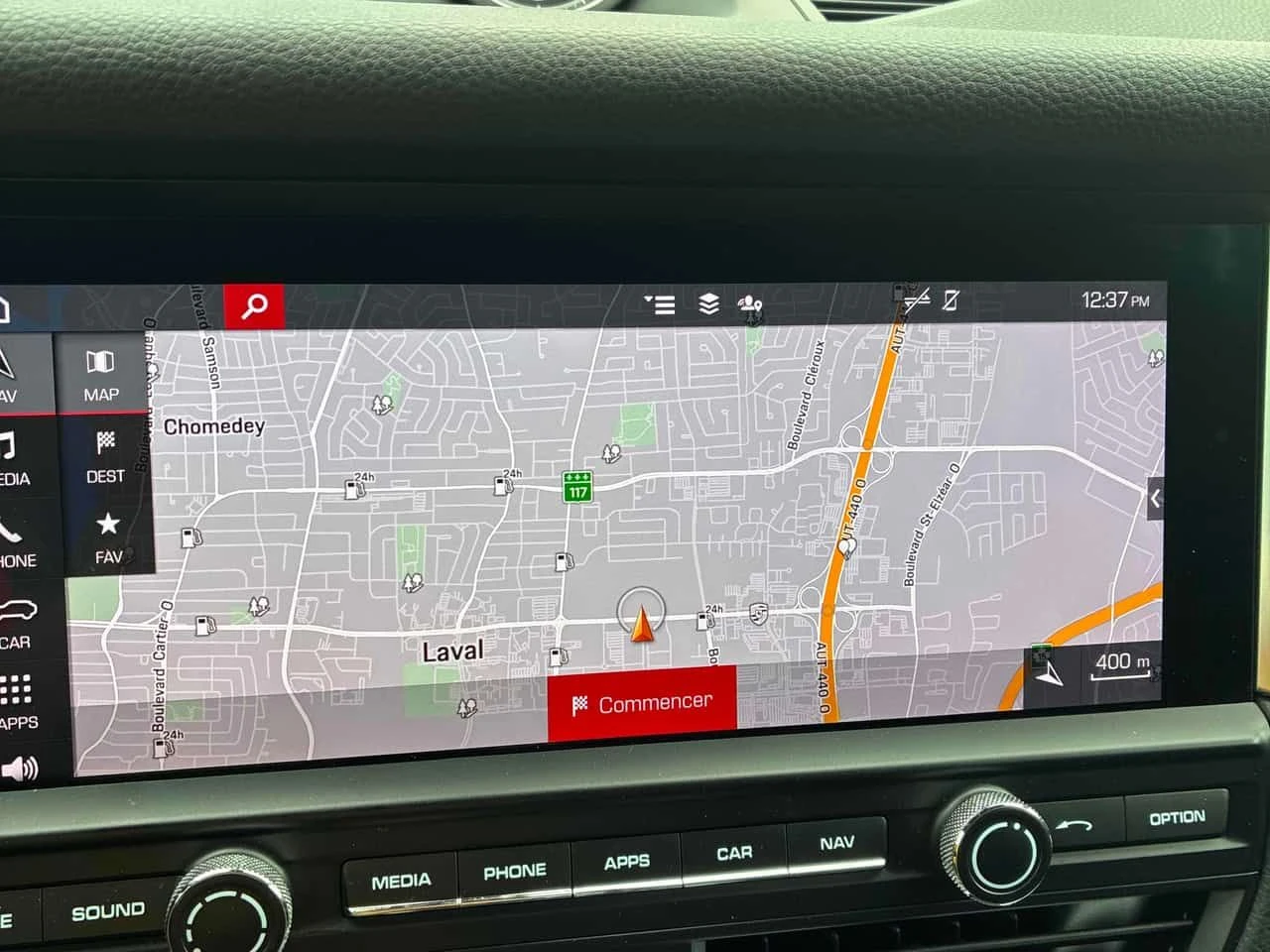 Porsche Macan * AWD * ОБДУХВАНЕ * KEYLESS * ПОДГРЕВИ * АВТОКРЕДИ, снимка 13 - Автомобили и джипове - 55015687