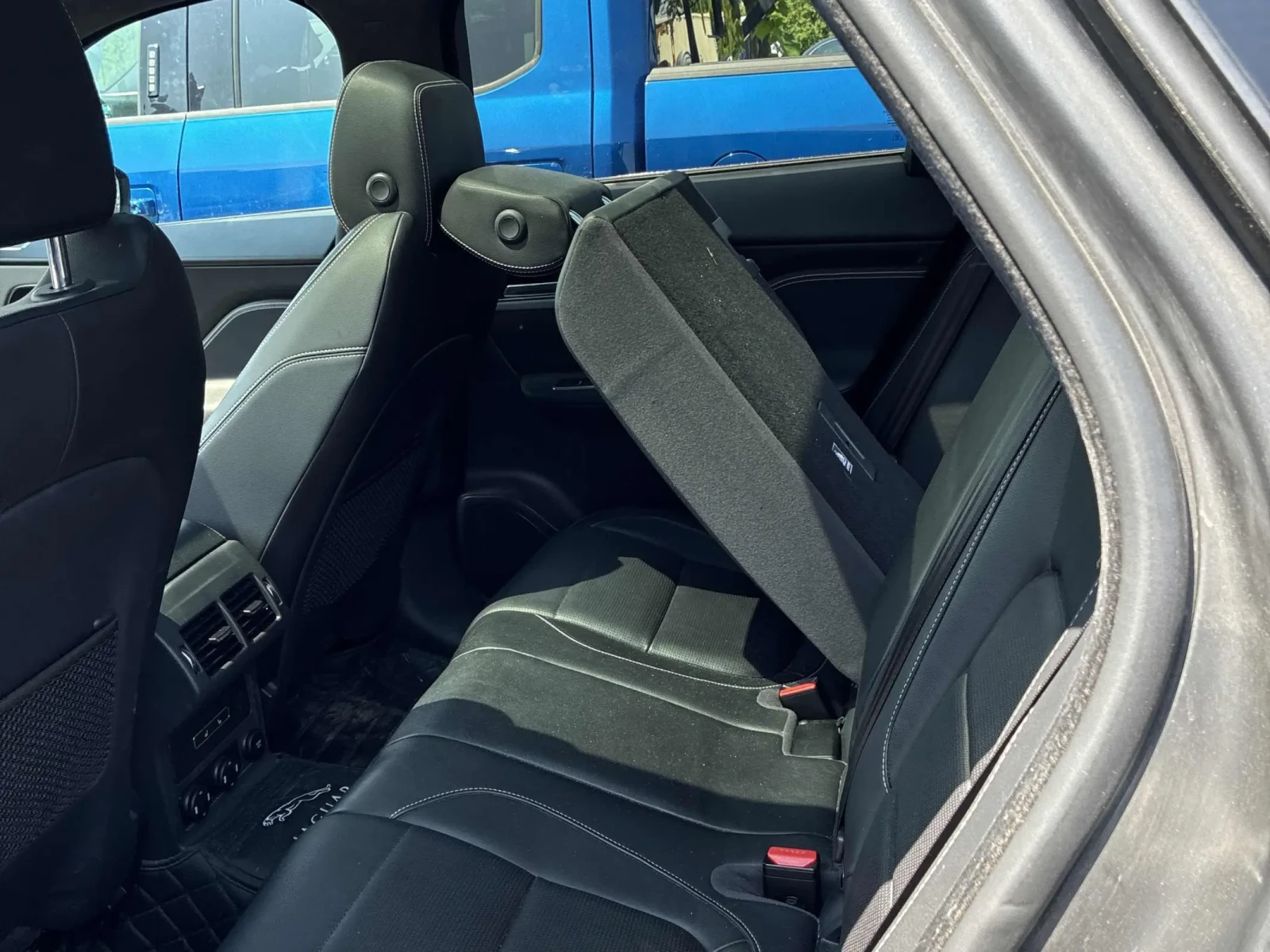 Jaguar F-PACE S * 2 КЛЮЧА * ПАНОРАМА * CARFAX * АВТО КРЕДИТ, снимка 7 - Автомобили и джипове - 55194026