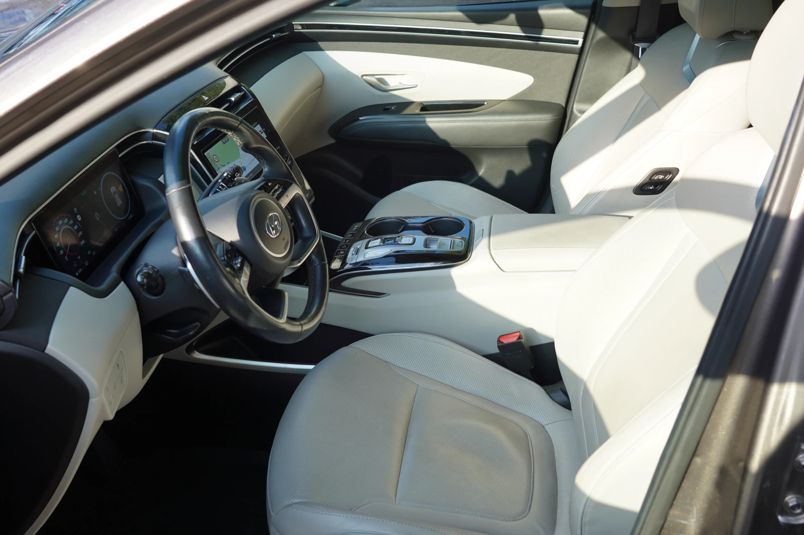 Hyundai Tucson 1.6 HYBRID| 230к.с. Bronze | Premium| 71, 300 км, снимка 8 - Автомобили и джипове - 55327879