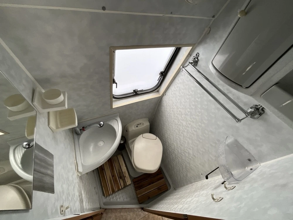 Кемпер Possl Boxer, снимка 15 - Каравани и кемпери - 54218586