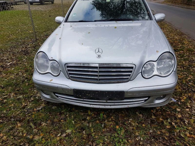 Рама и Каросерия за Mercedes-Benz C 220, снимка 1 - Части - 22410790