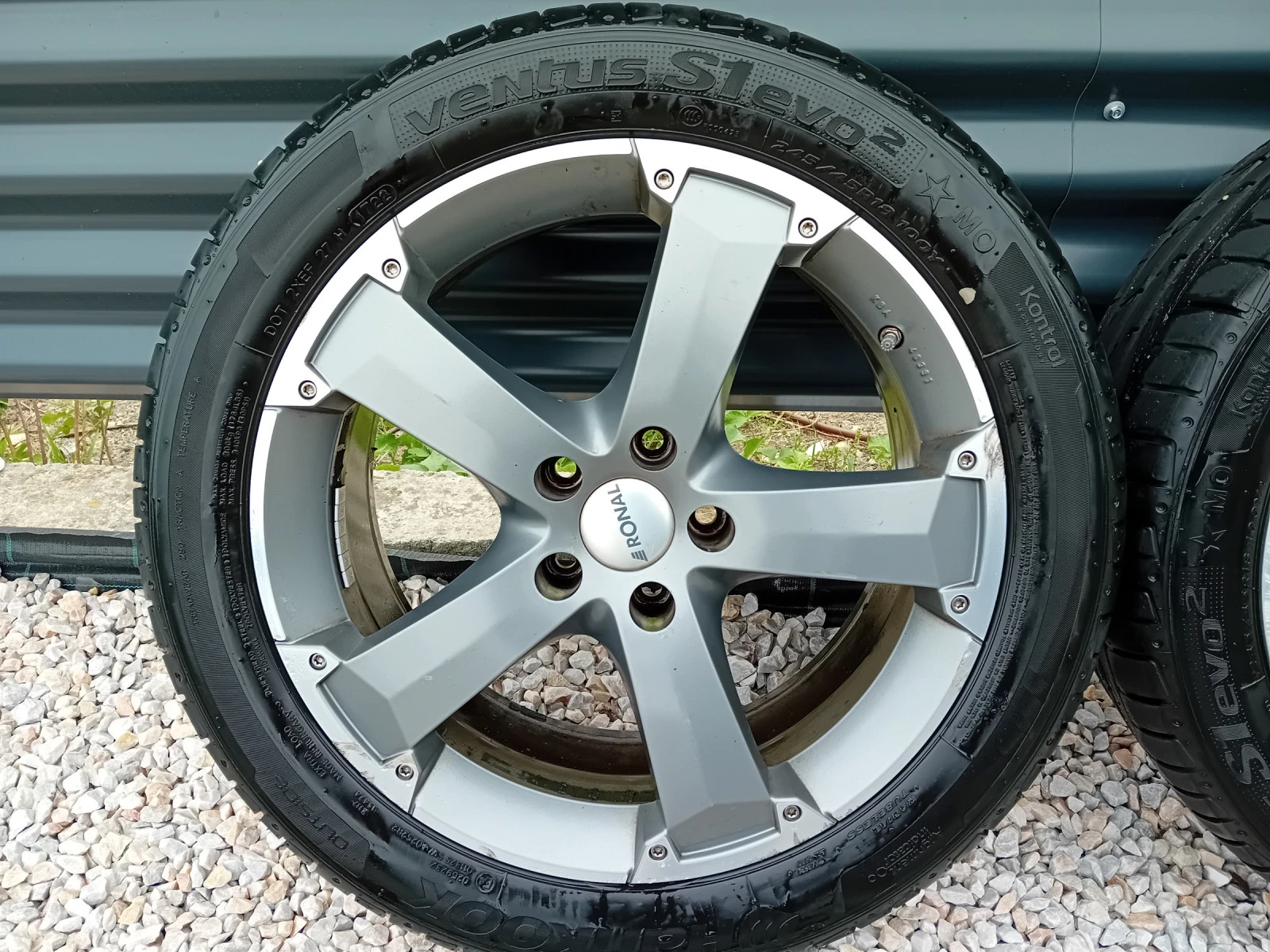    245/45R18   | Mobile.bg   2