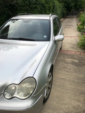 Mercedes-Benz C 180, снимка 3